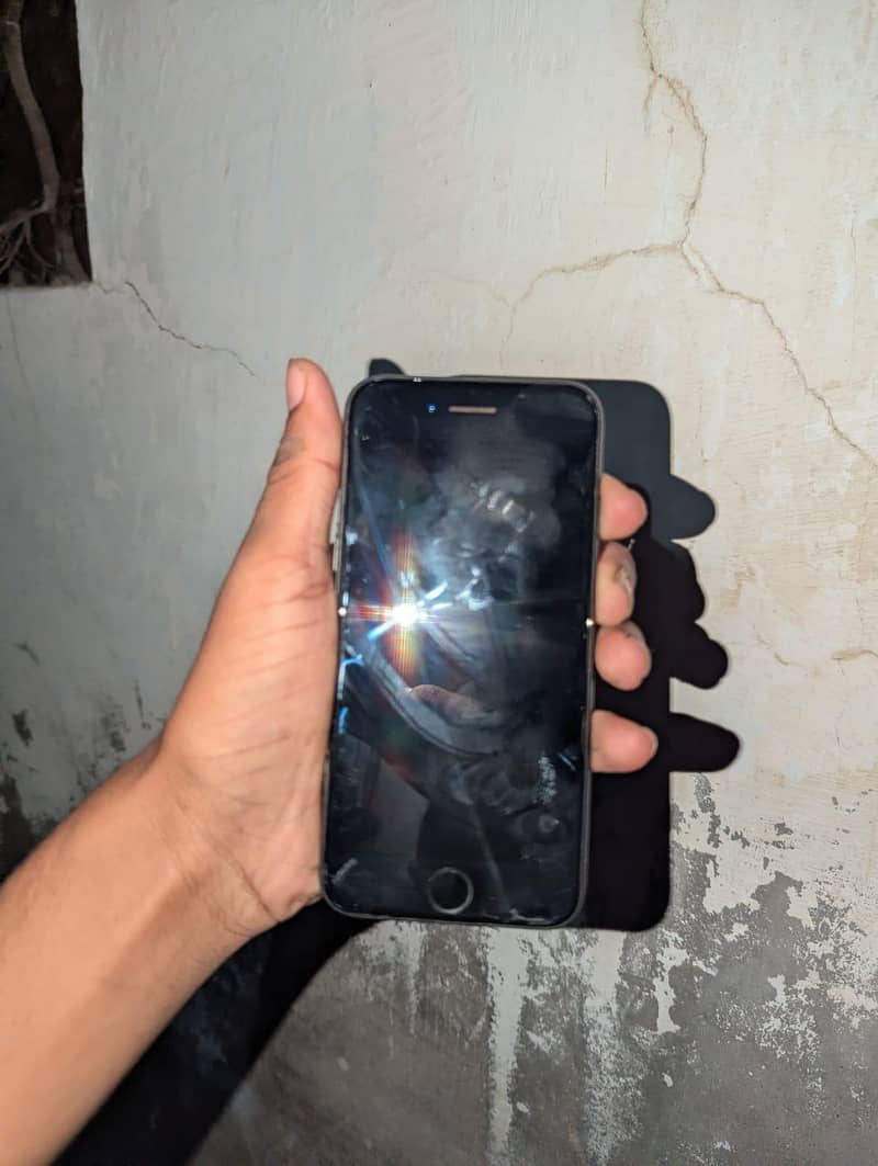 Apple iPhone 7 4