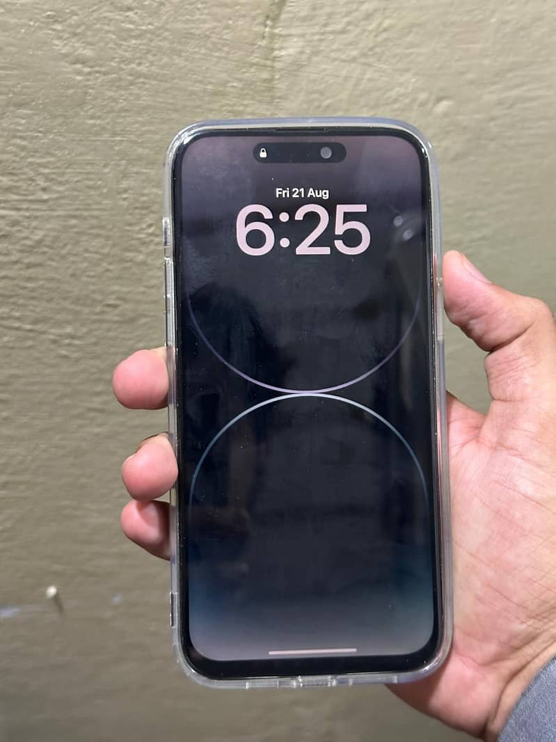 Apple iPhone 14 Pro Max 1