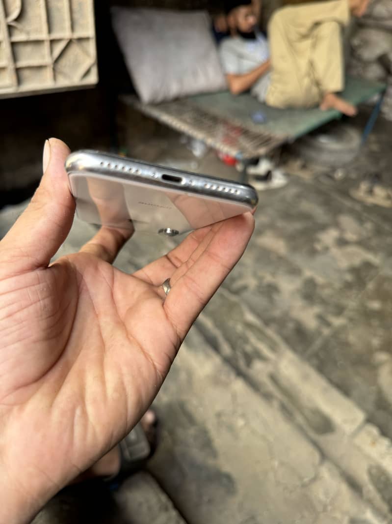Apple iPhone X 1