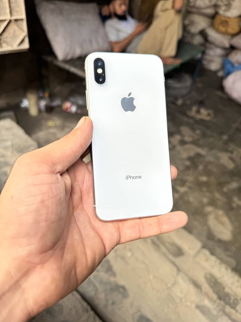 Apple iPhone X 4