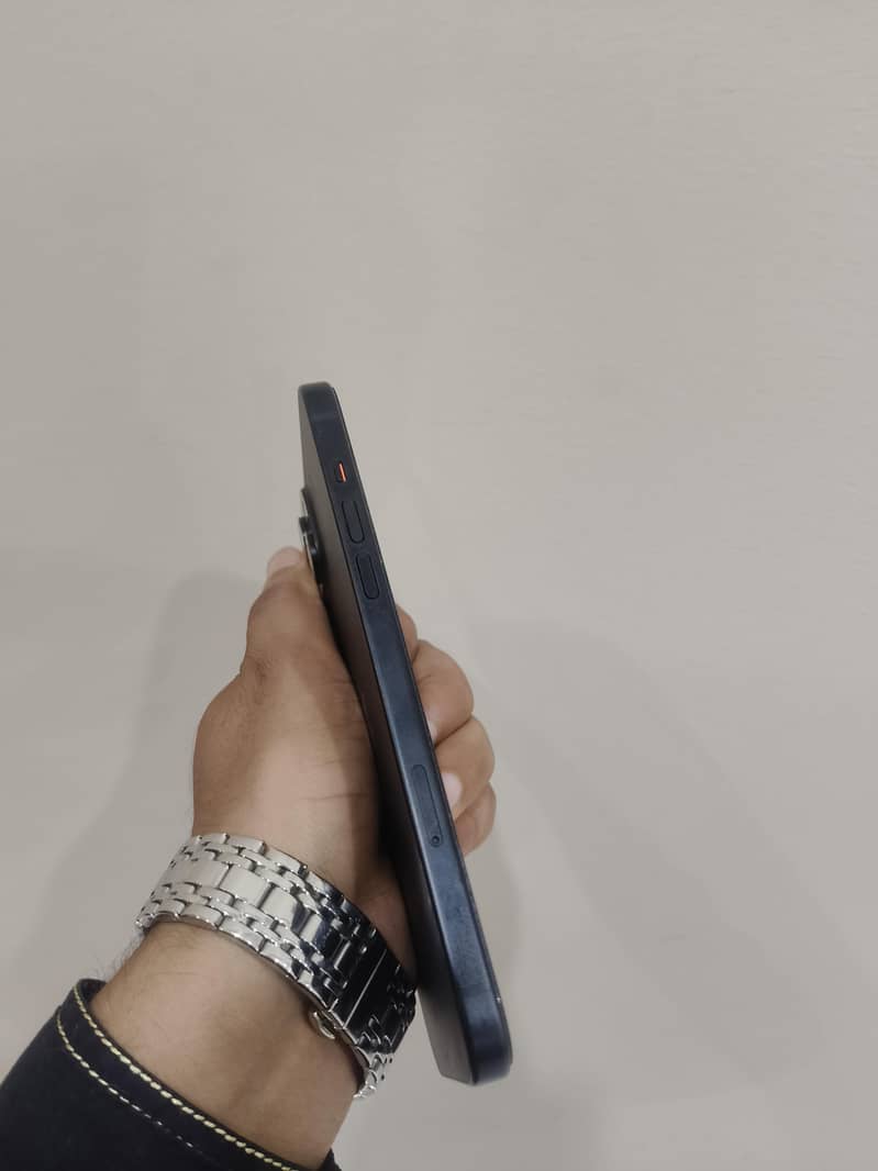 Apple iPhone 15 plus 5