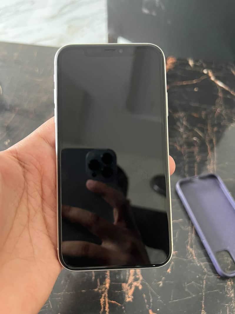 Apple iPhone 11 5