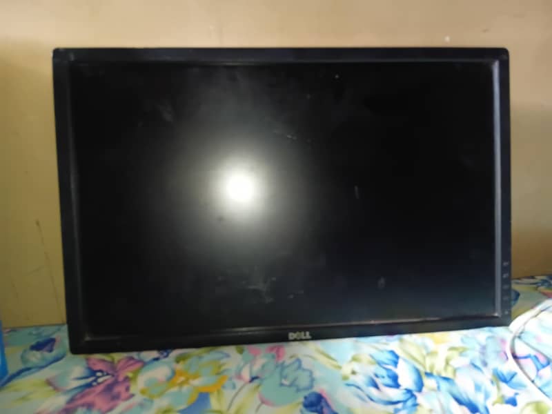 computer led dell brand 4