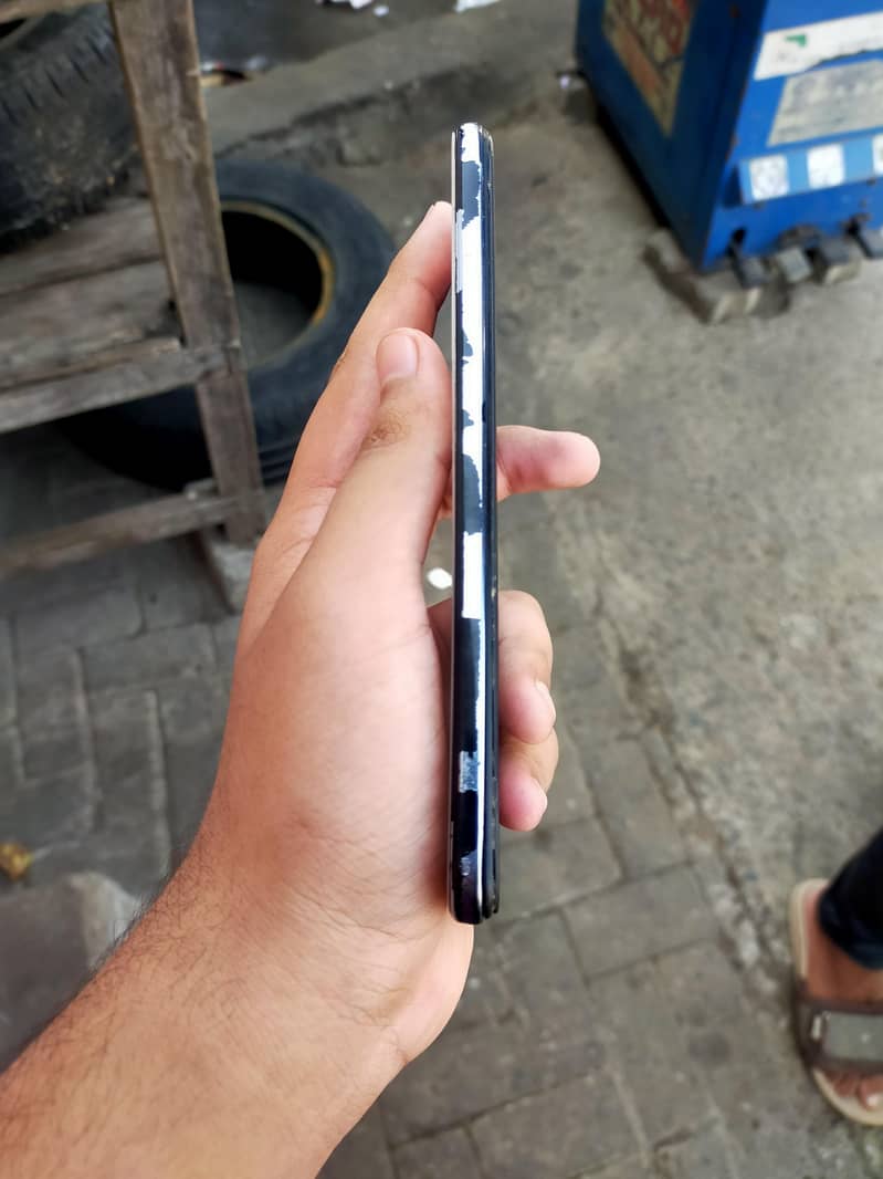 Vivo V21 1