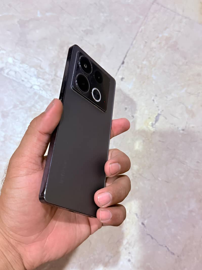 Infinix Note 40 7
