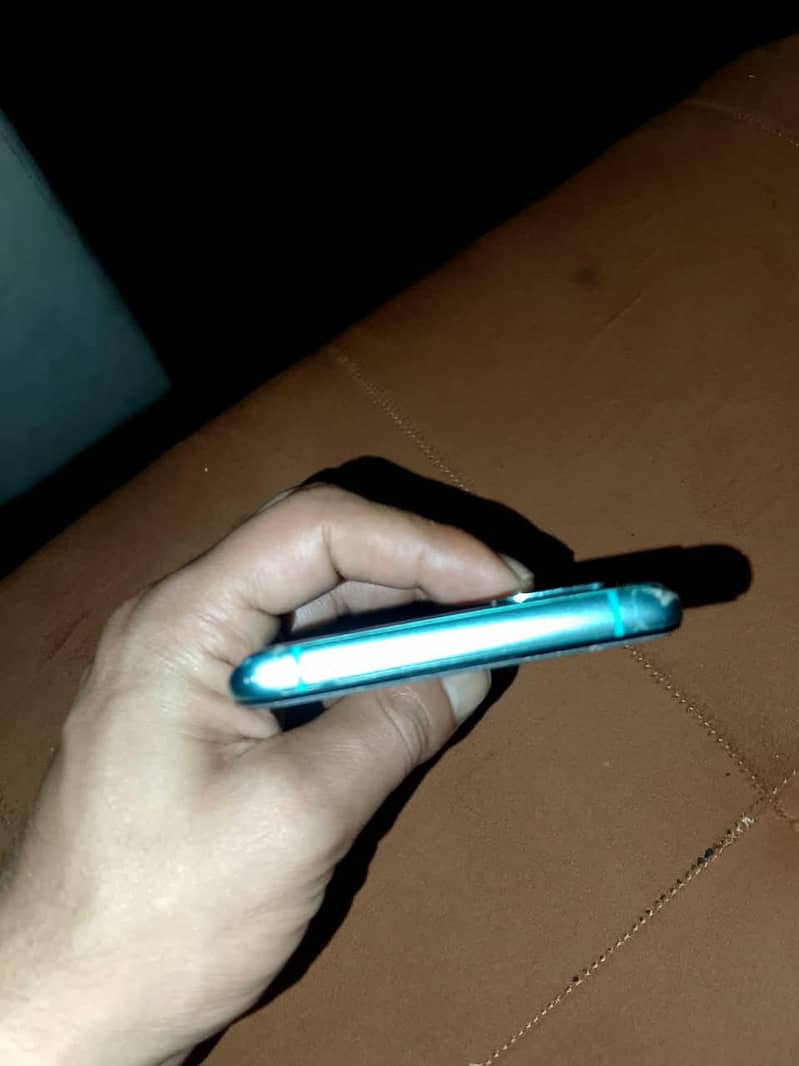 One Plus 8T 4