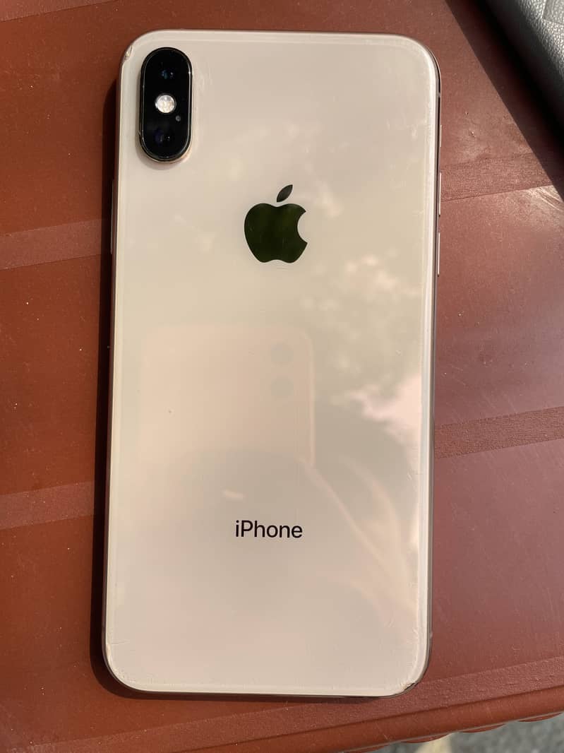 Apple iPhone XS 1