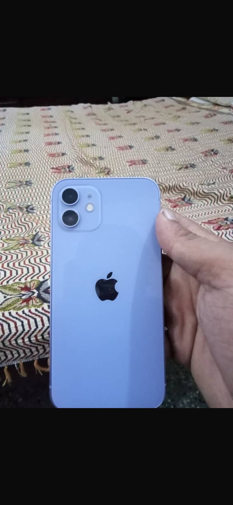 Apple iPhone 12 1