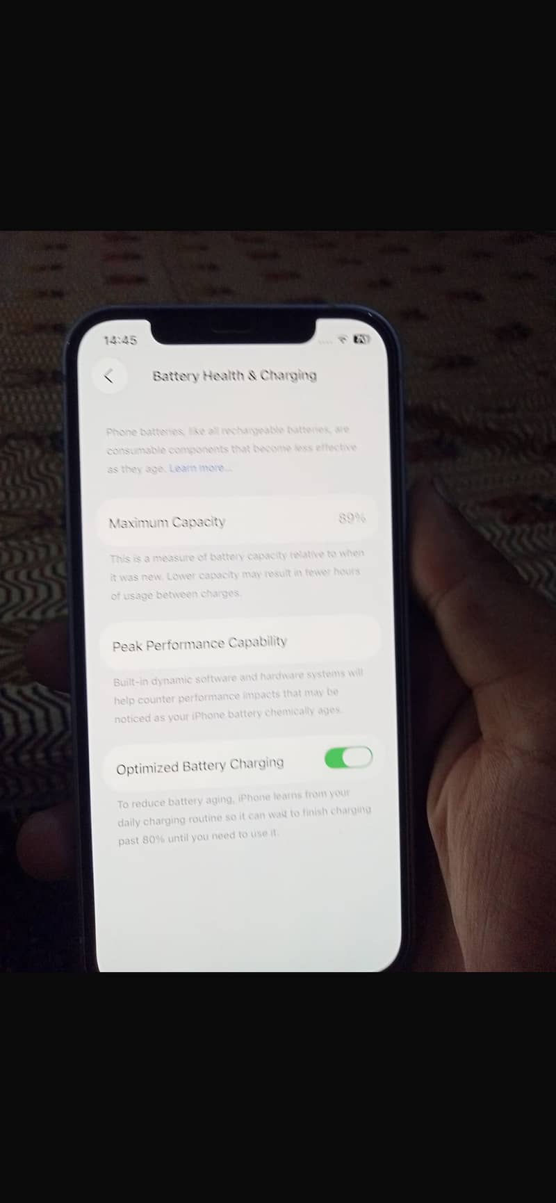 Apple iPhone 12 4