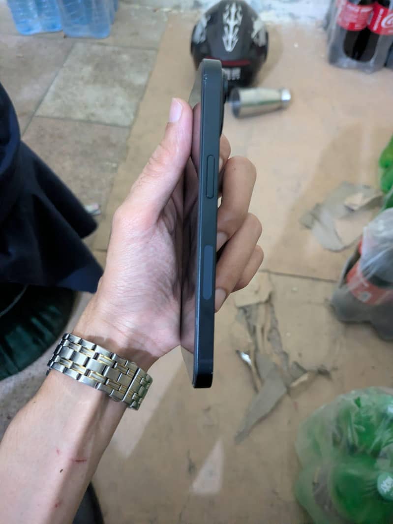 Apple iPhone 14 8