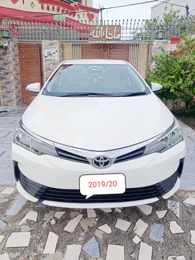 Toyota Corolla GLI 2019/20 super white color