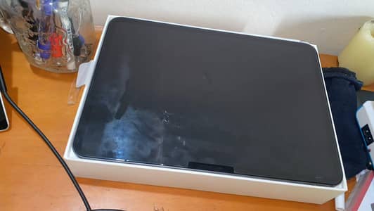 Apple iPad pro M4 13 inch