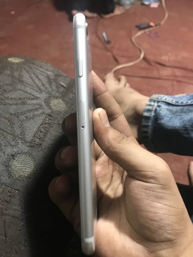 Apple iPhone 6 4