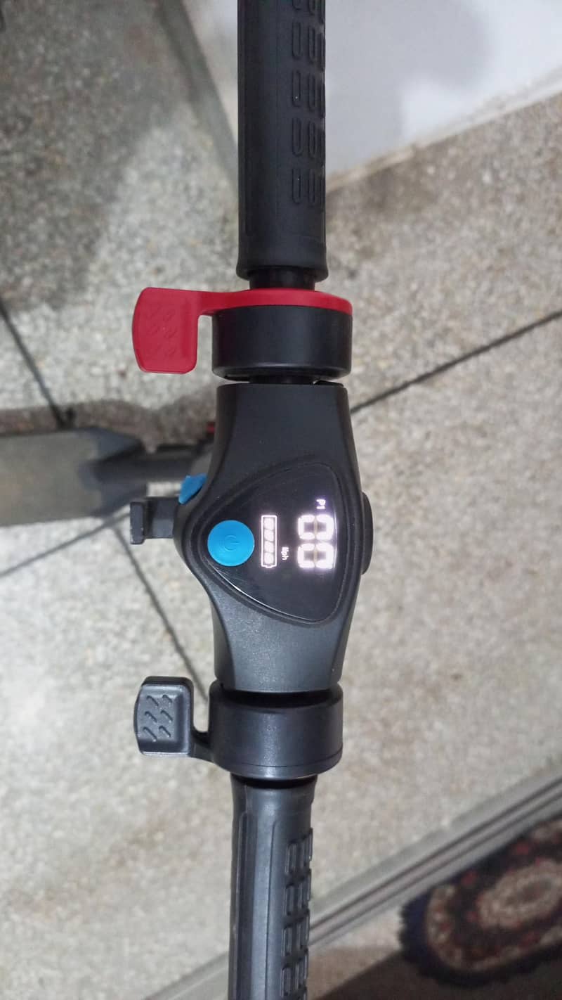 scooty 6