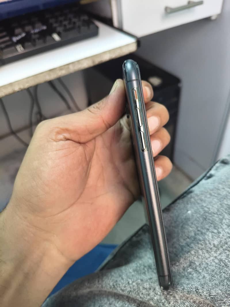 Iphone X PTA 3