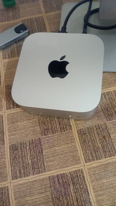 Apple mac mini m4  16 256
