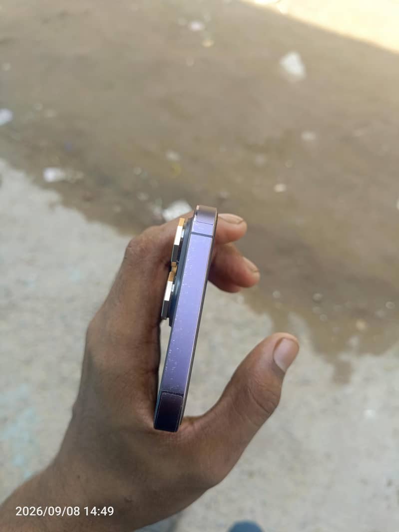 Apple iPhone 14 Pro Max 2
