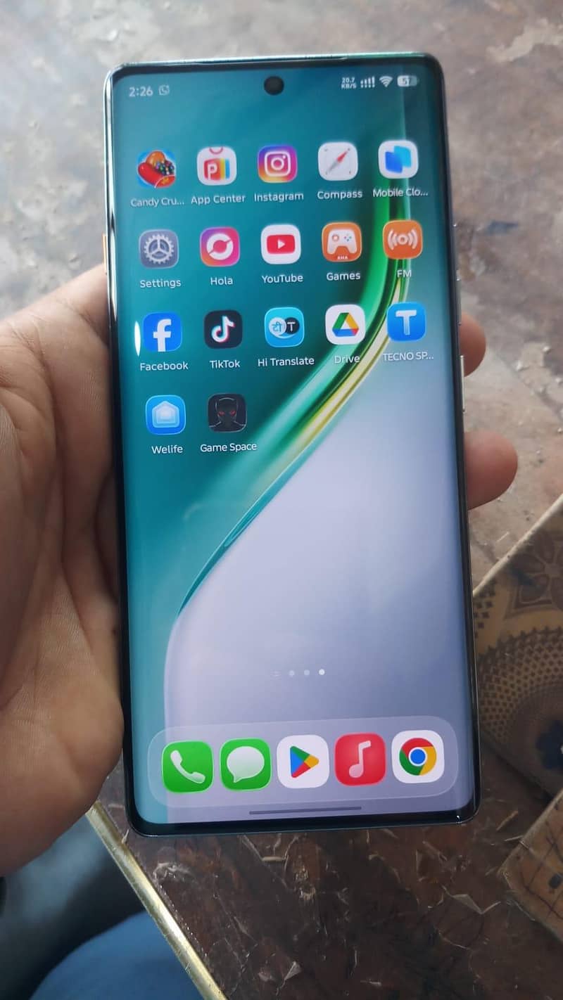 Tecno CAMON 40 Pro 2