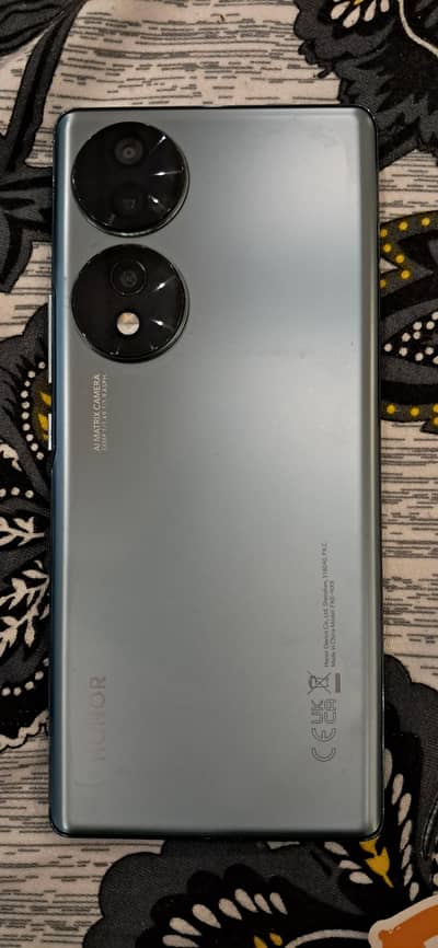 Honor 70