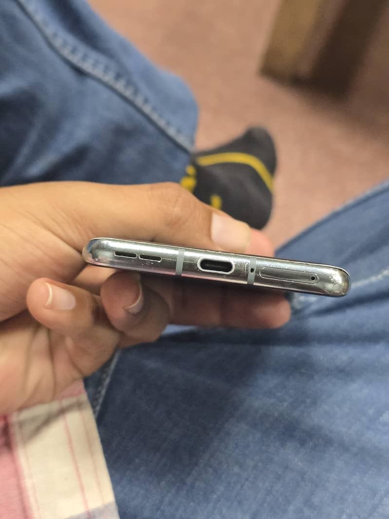 One Plus 10 Pro 5