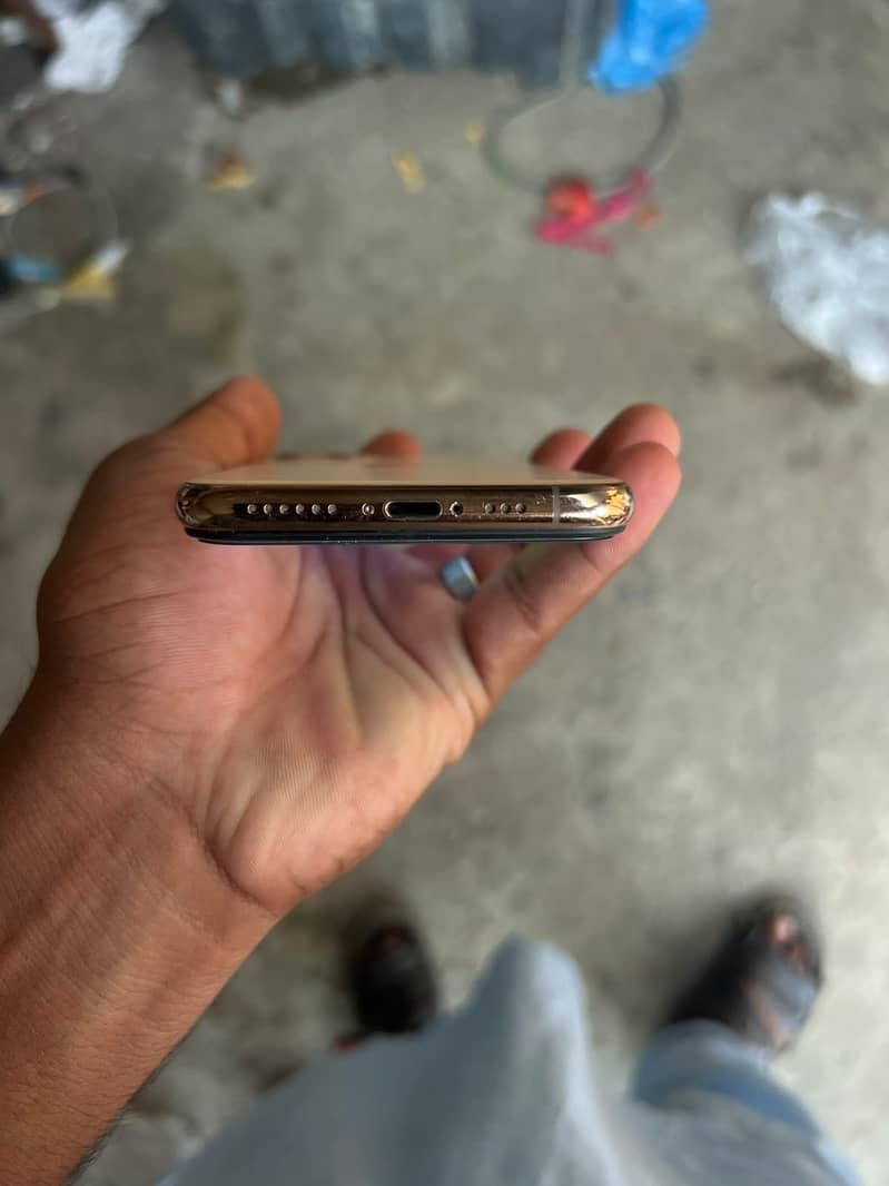 Apple iPhone 11 Pro 3