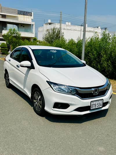 Honda City Aspire 1.5 CVT 2022 Total Genuine Except Patch On One Door