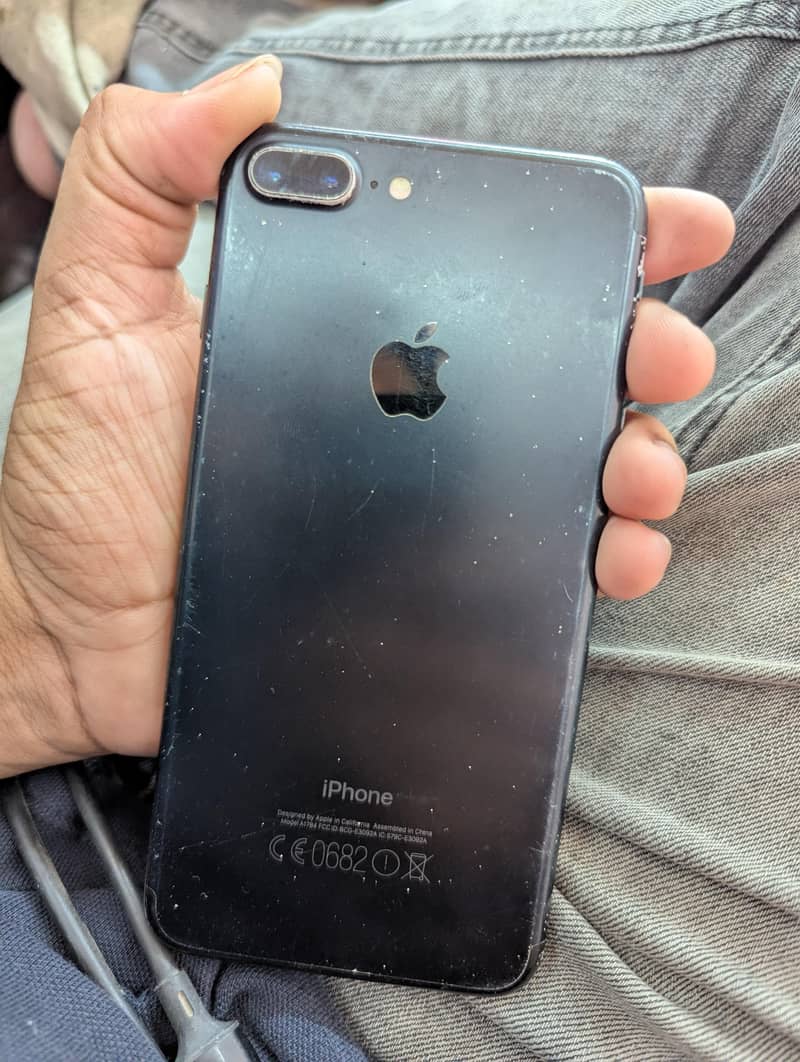 Apple iPhone 7 Plus 4