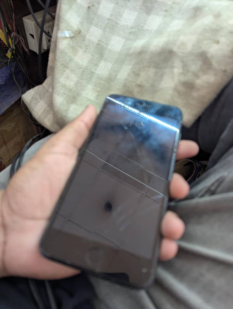 Apple iPhone 7 Plus 8