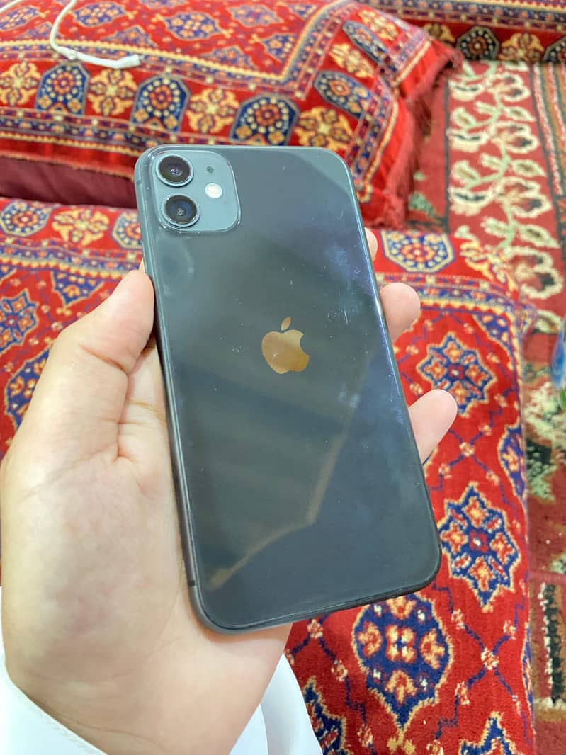 Apple iPhone 11 3