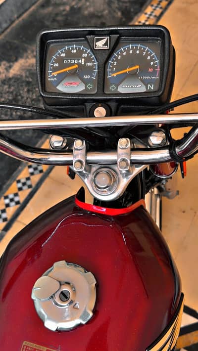 Honda CG 125    (2022)