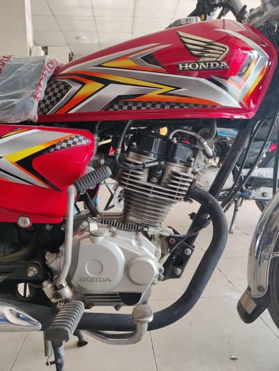Honda C-G 125