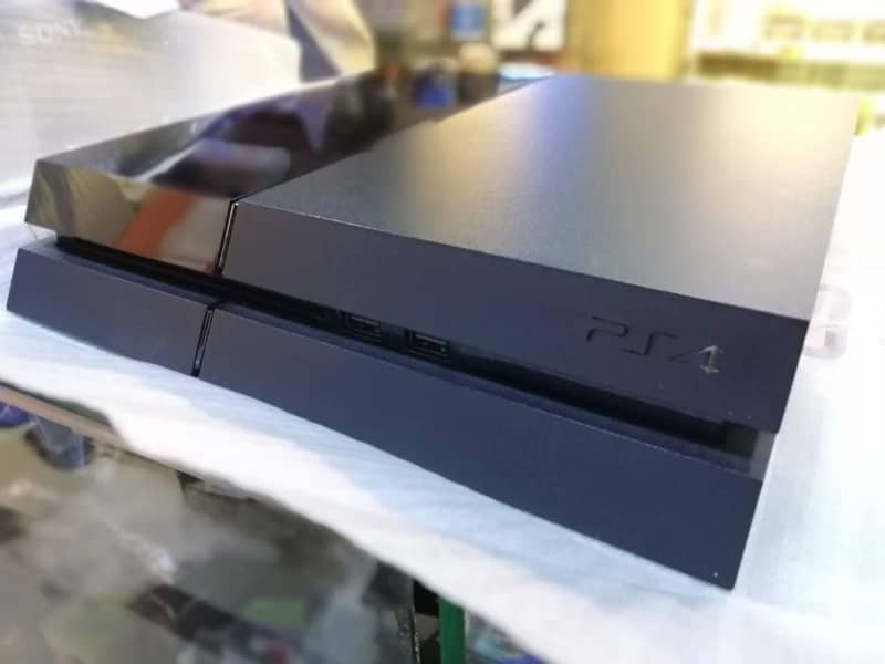 PS 4 fat 500gb Jailbreak with 2 controller! 1