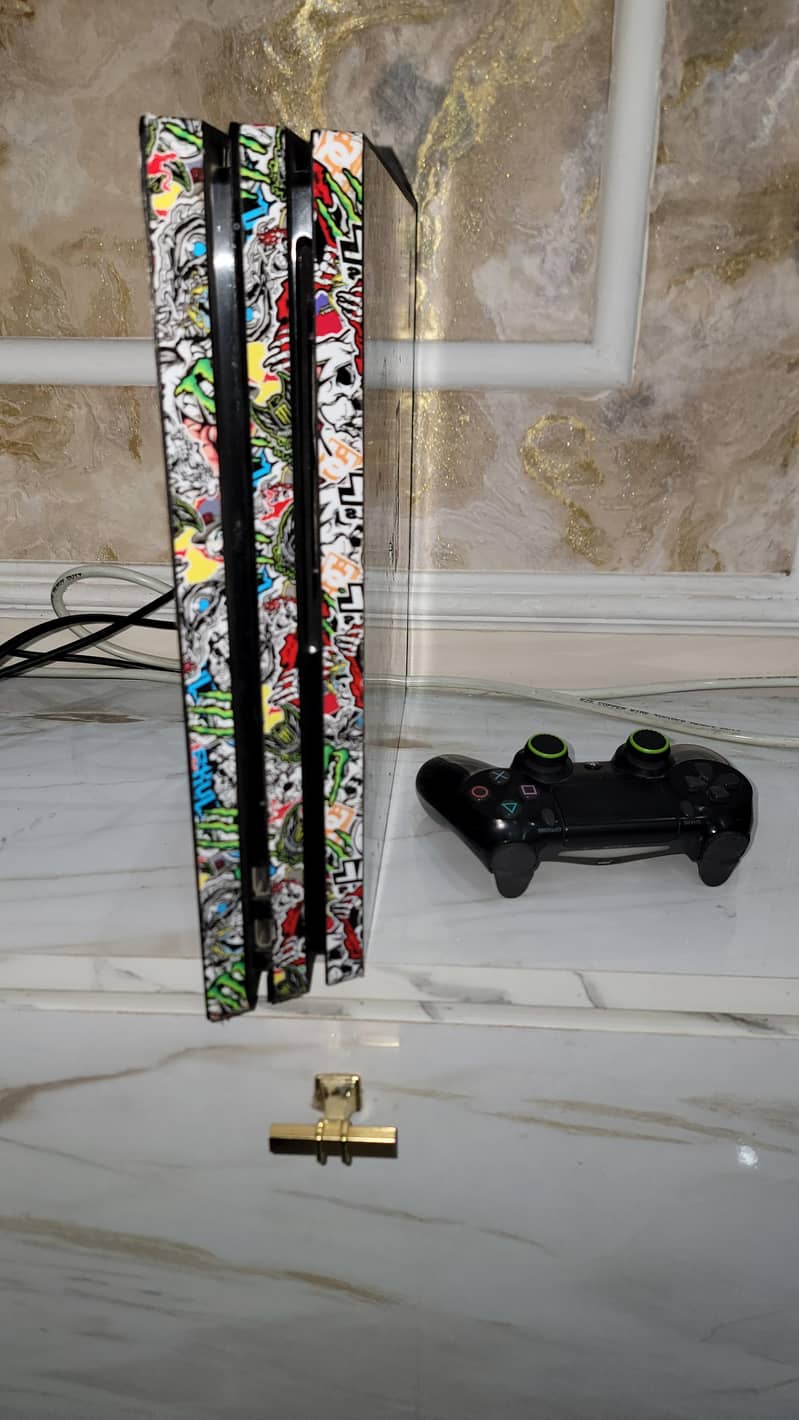 PS4 pro 1TB 1