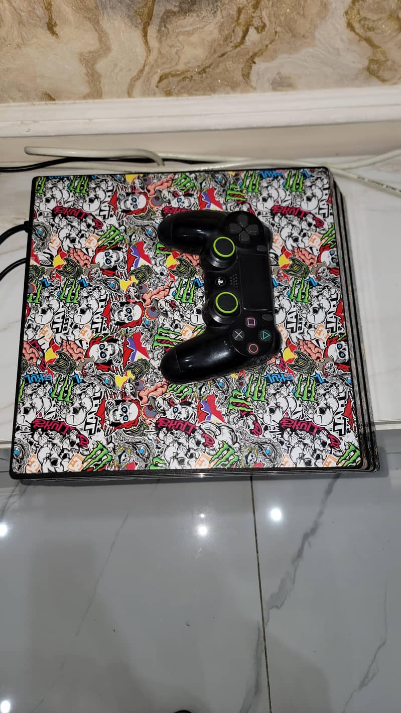 PS4 pro 1TB 2