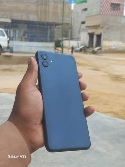 Samsung Mobile A04