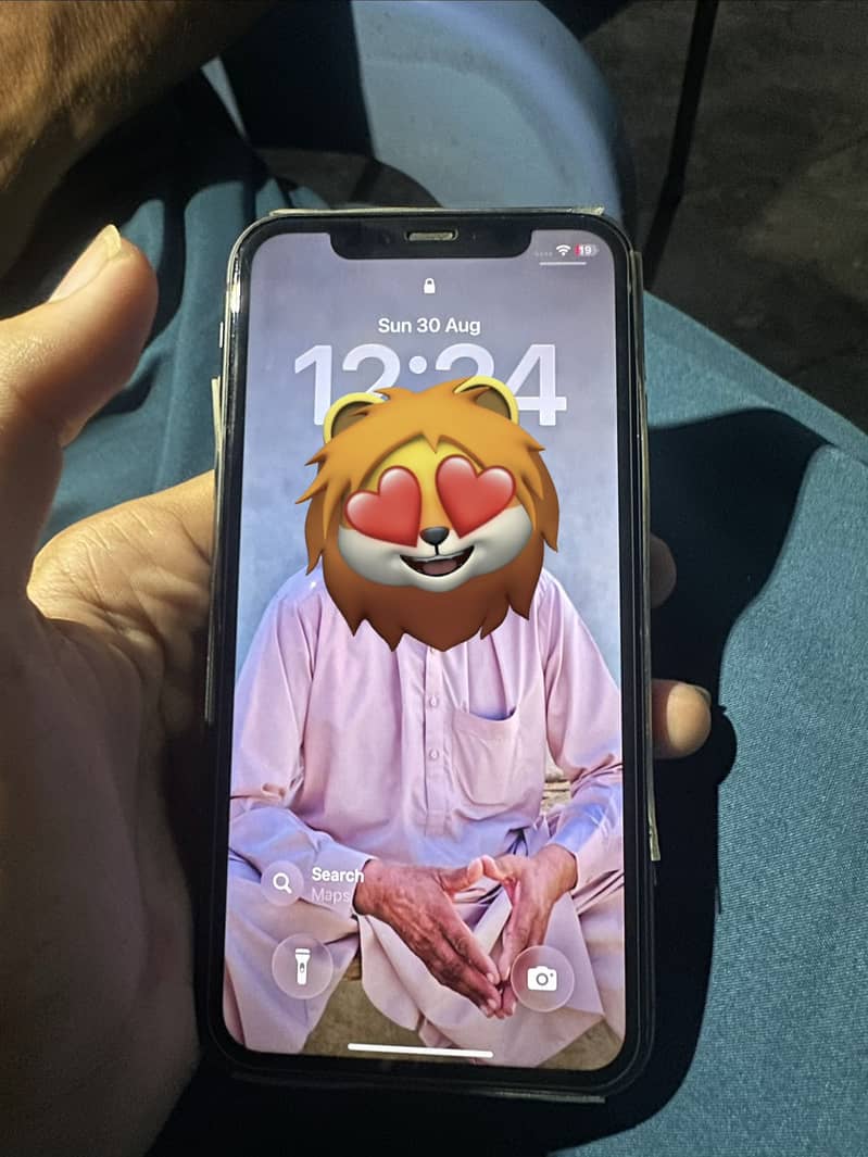 Apple iPhone 11 4