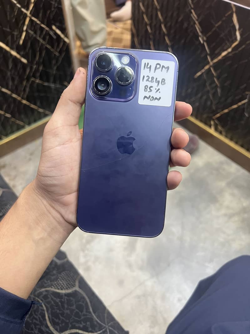 Apple iPhone 14 Pro Max 4