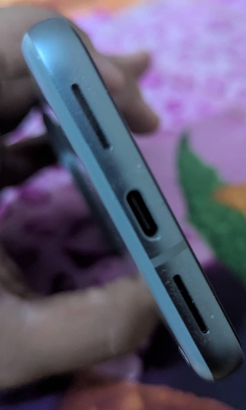 Google Pixel 8 3