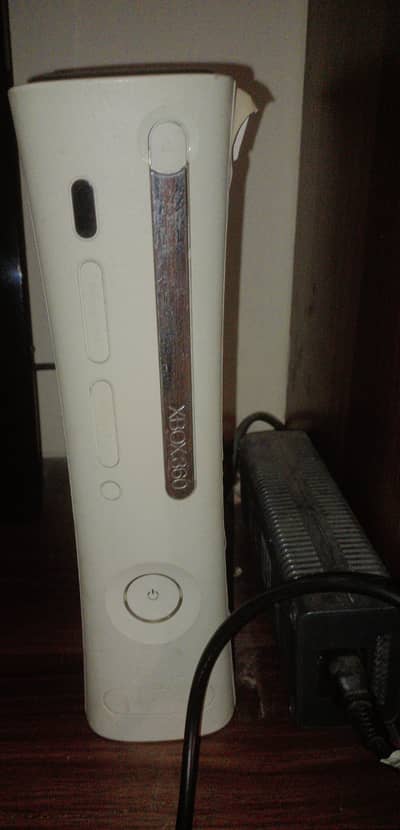Xbox 360 gelbreak only 1 week used