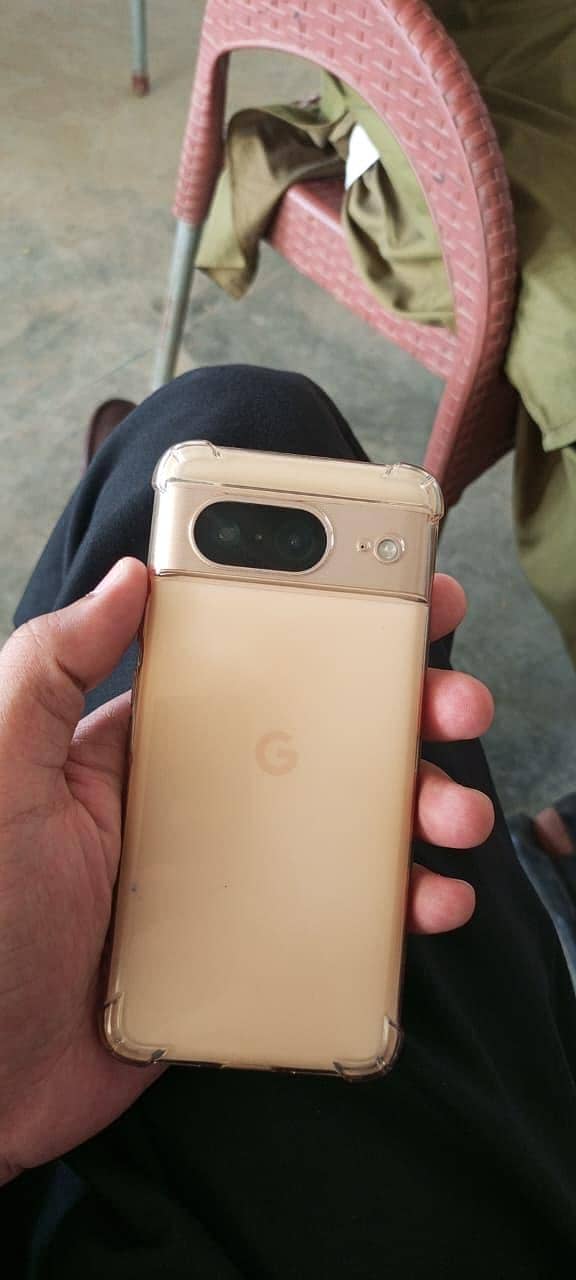 Google Pixel 8 3