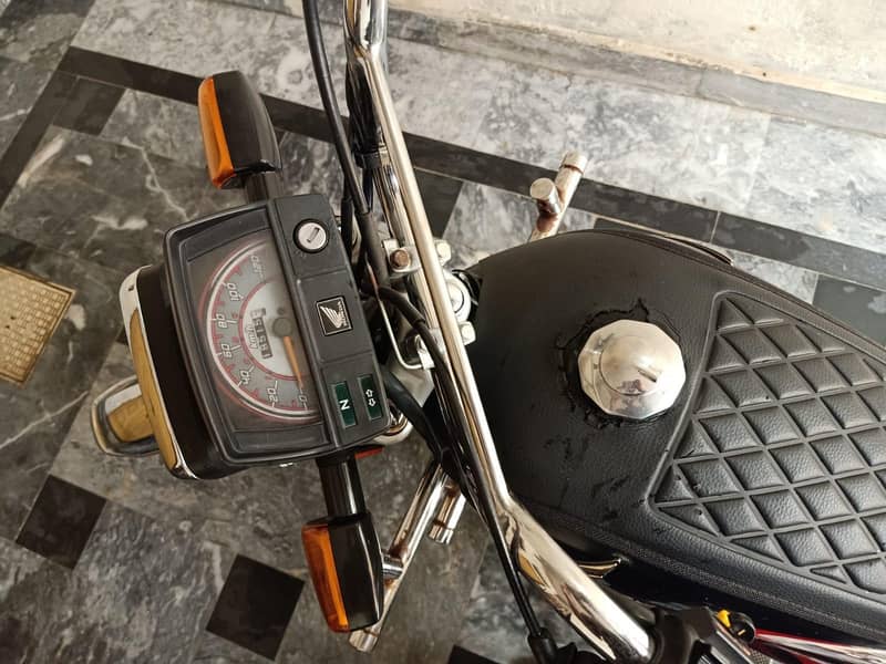 Honda CD-70 0