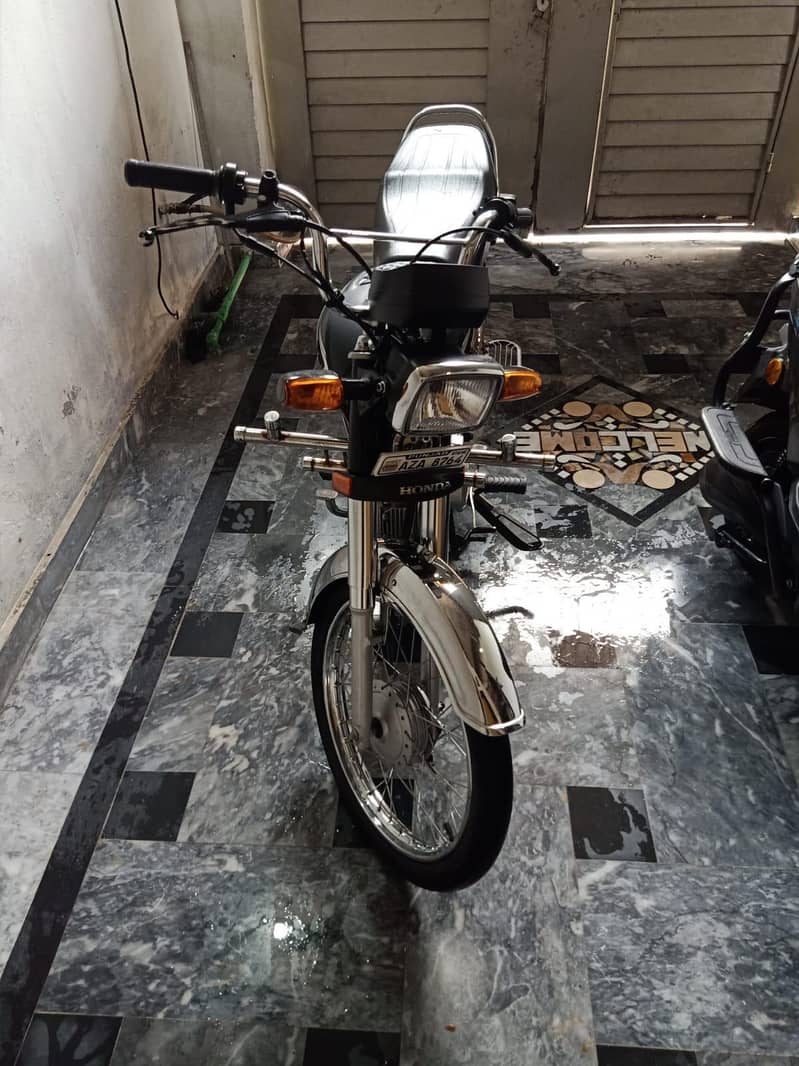 Honda CD-70 5