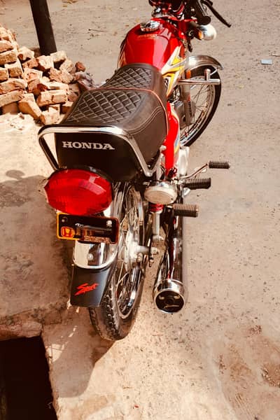 one hand USD  all ok 10/9 condition jenven all parts  like new honda
