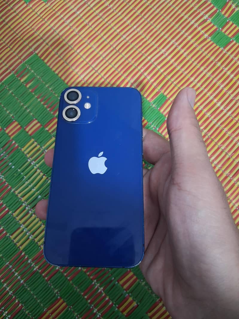Apple iPhone 12 mini 1