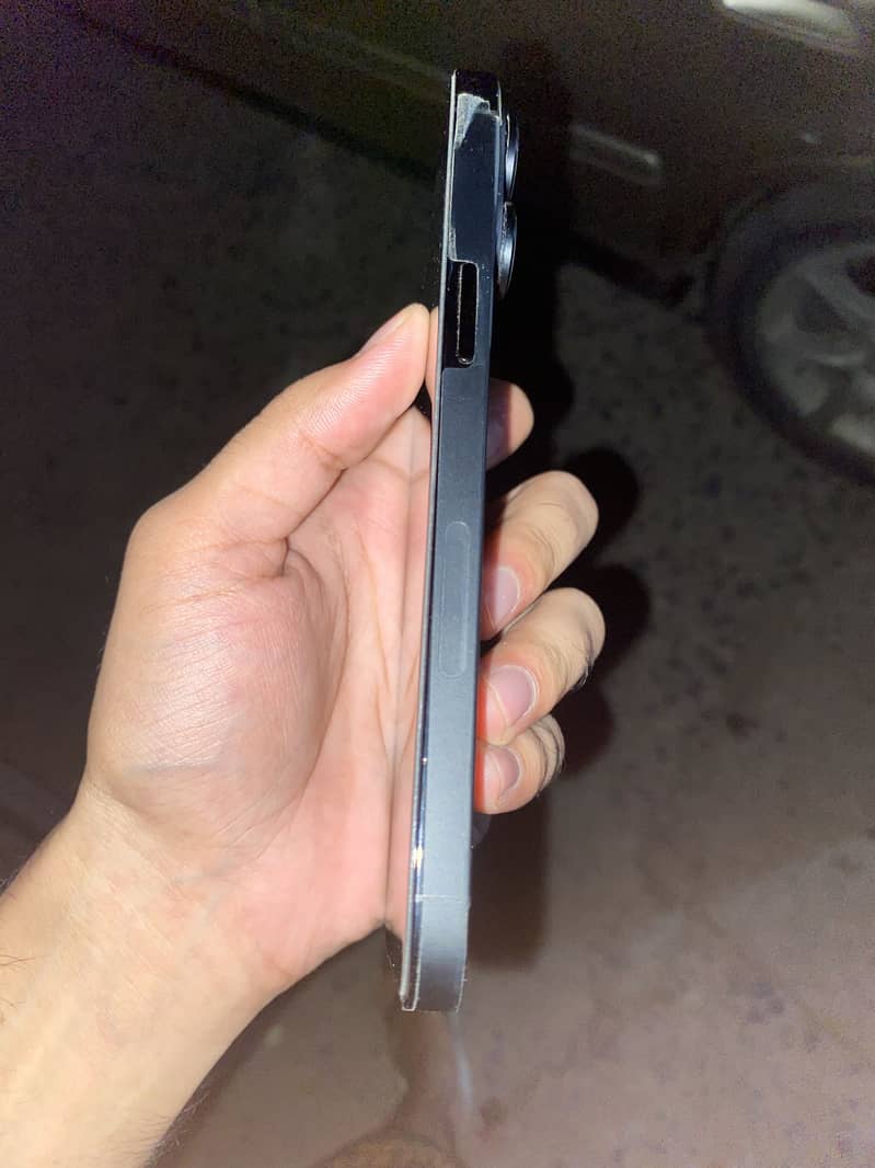 Apple iPhone 14 Pro Max 1