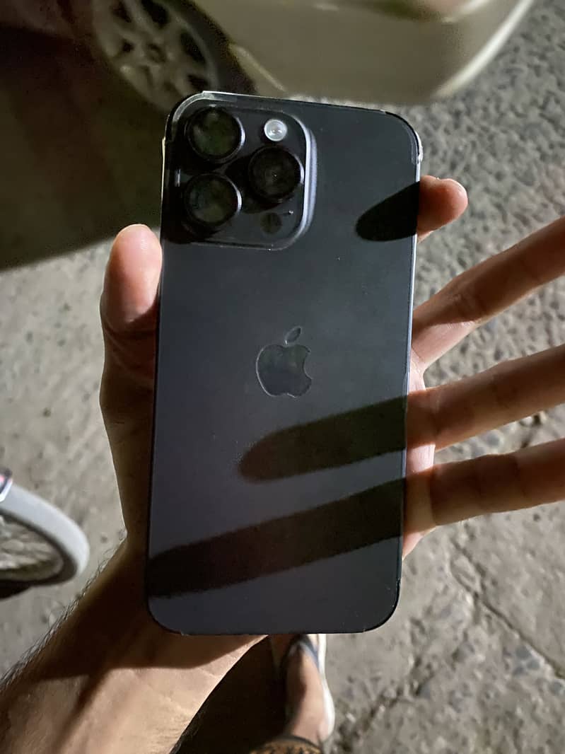 Apple iPhone 14 Pro Max 3
