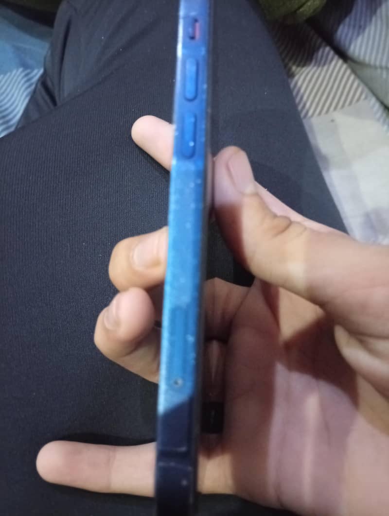 Apple iPhone 12 mini 3