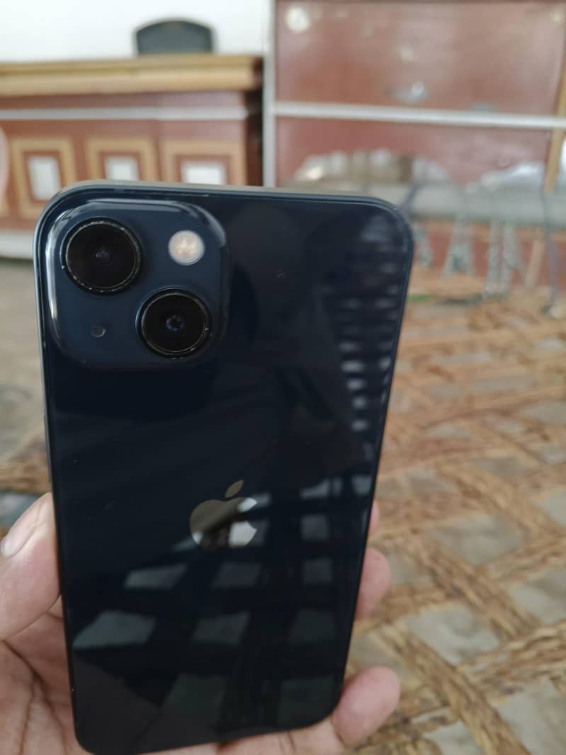Apple iPhone 13 0