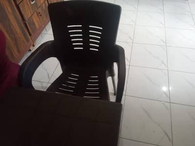 selling plastic table and chair