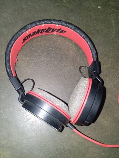 snakebyte handfree for sale in good and original condition. 03123845066